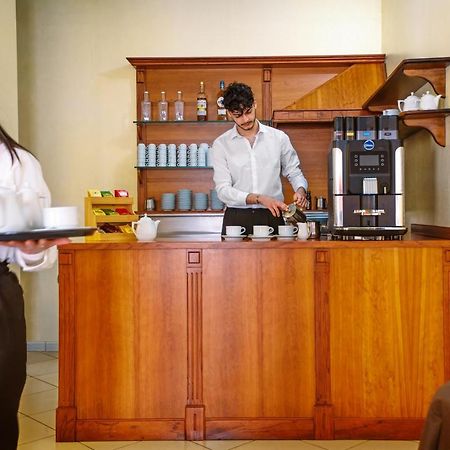 Hotel Solki SantʼAntìoco Eksteriør bilde